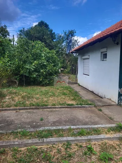 Nemenikuće | 4zida.rs