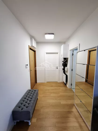 Ustanička | 4zida.rs