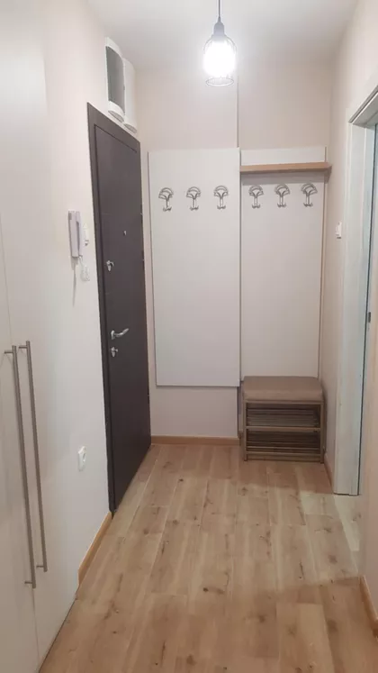 Lajoša Joa 8 | 4zida.rs