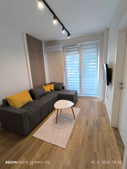 Kvantaška Pijaca | 4zida.rs