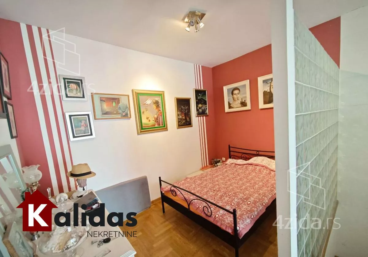 Troiposoban stan | 4zida