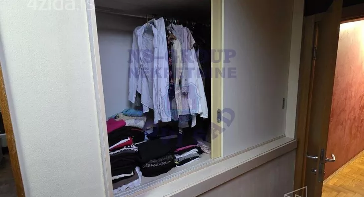 Šestosoban stan | 4zida