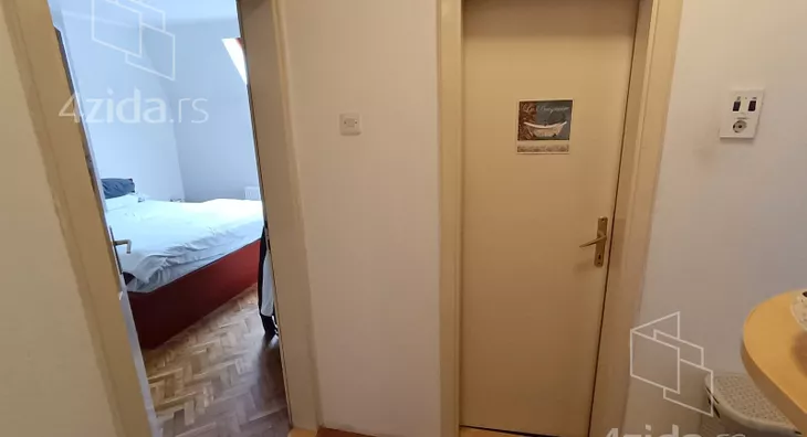 Četvoroiposoban stan | 4zida