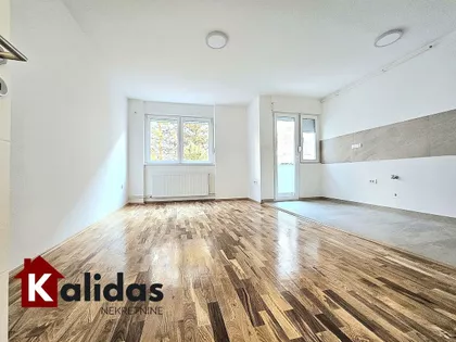 Cara Dušana | 4zida.rs