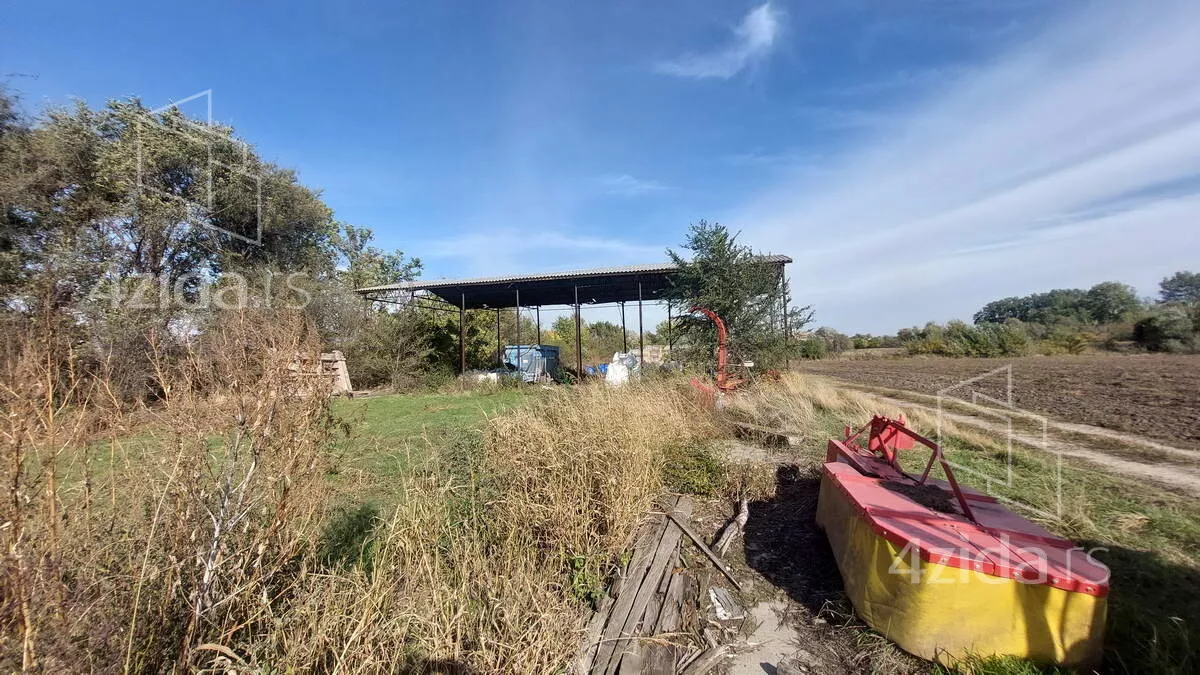 Poslovna zgrada | 4zida