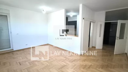 Stepa Stepanović | 4zida.rs