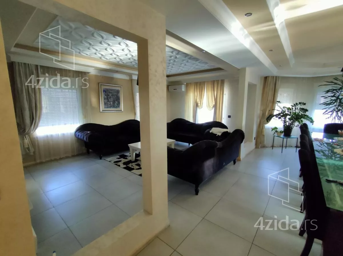 Kuća | 4zida