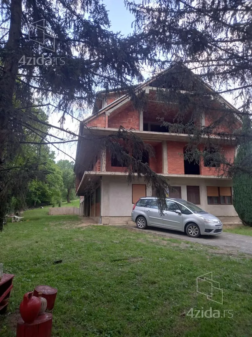 Kuća | 4zida