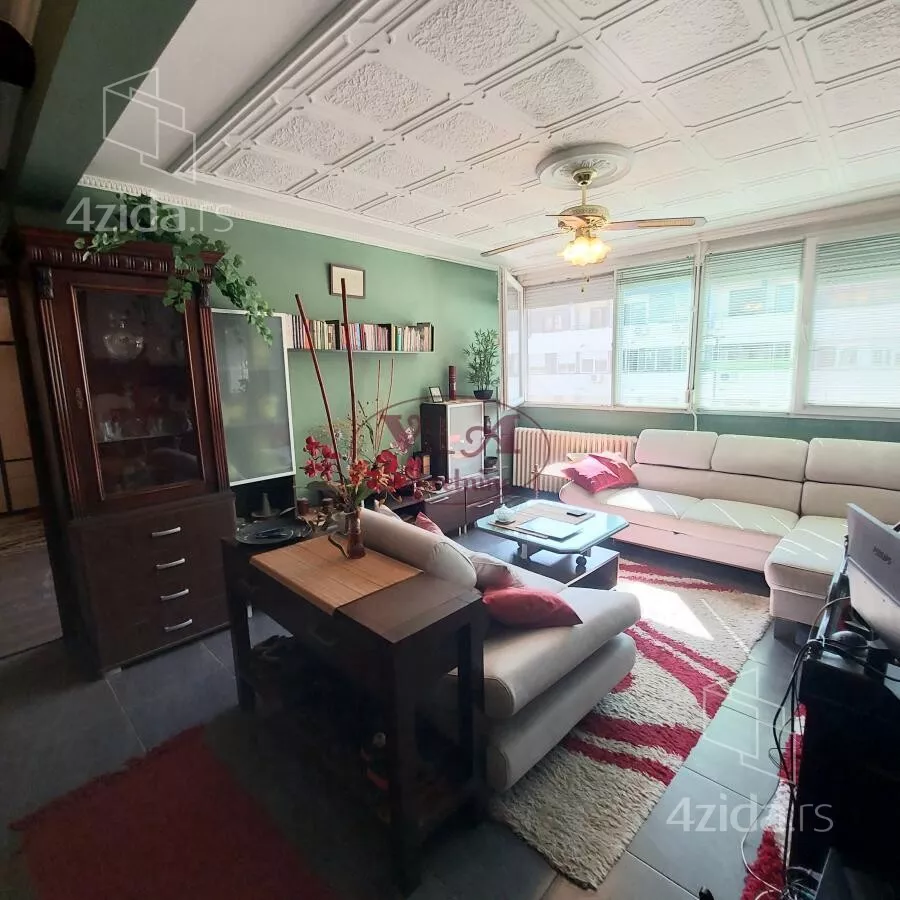 Dvoiposoban stan | 4zida