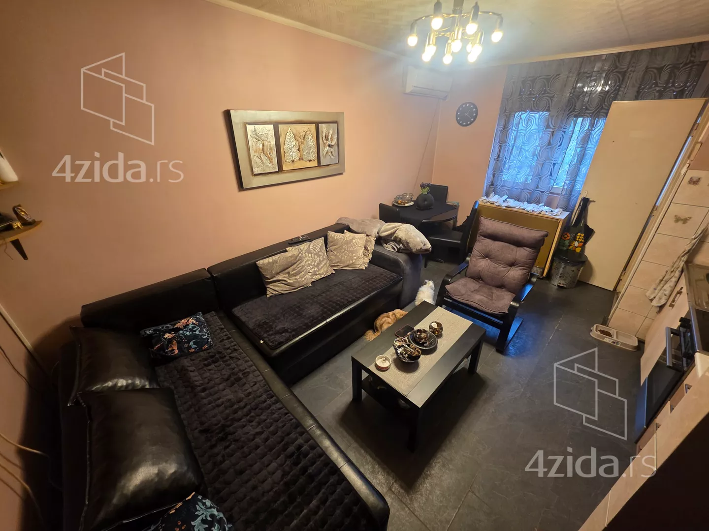 Dvoiposoban stan | 4zida