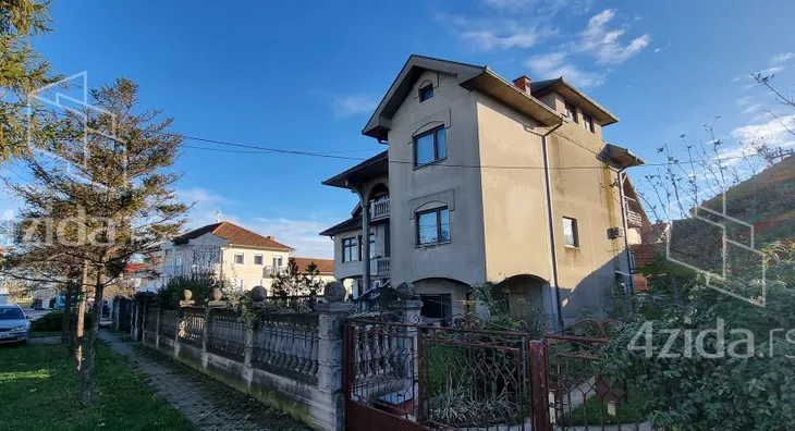 Poslovni prostor | 4zida