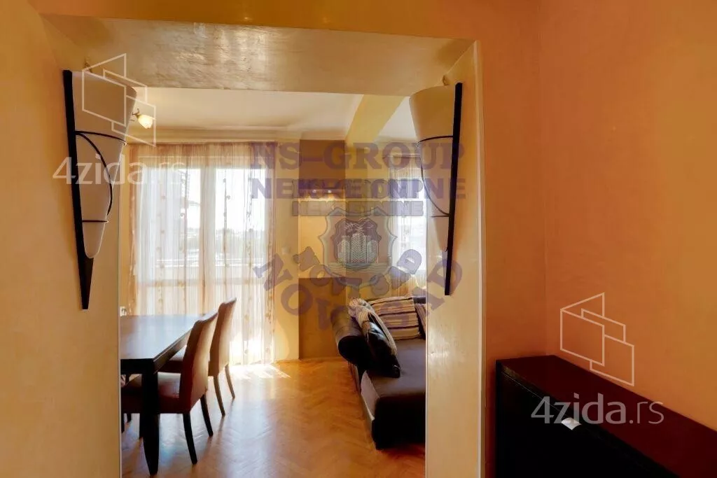 Četvoroiposoban stan | 4zida