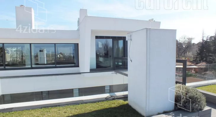 4-etažna kuća | 4zida