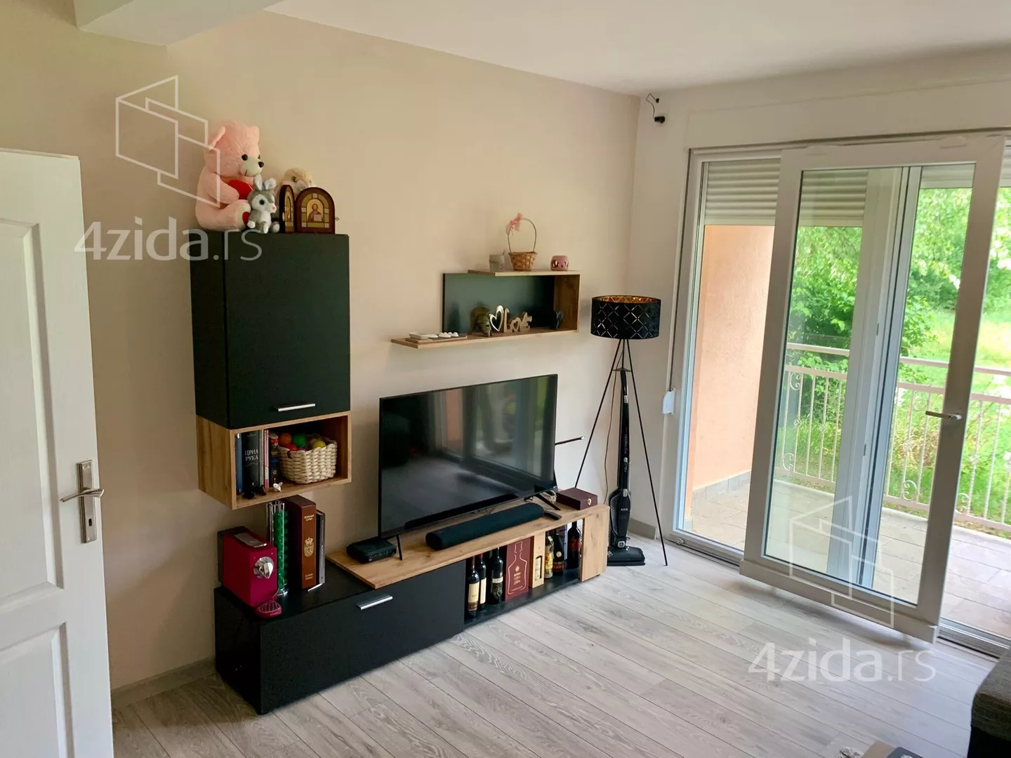 Garsonjera | 4zida