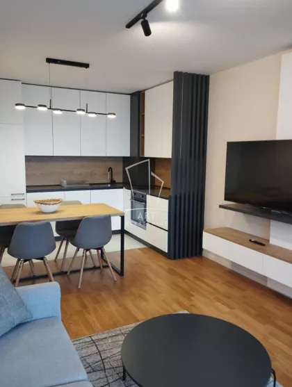 Mirka Milojkovića | 4zida.rs