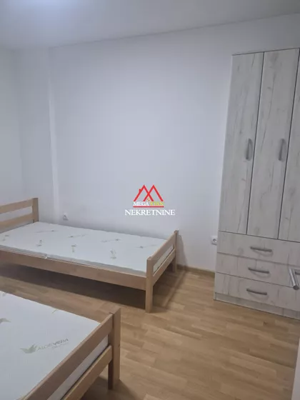 Heroja Pinkija | 4zida.rs