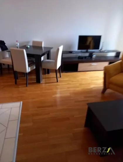 Bulevar Oslobođenja | 4zida.rs