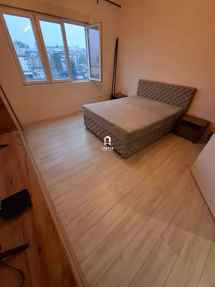 Francuska | 4zida.rs