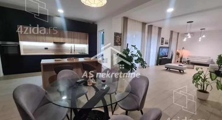 Šestosoban stan | 4zida