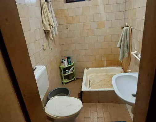 Poslovna zgrada | 4zida