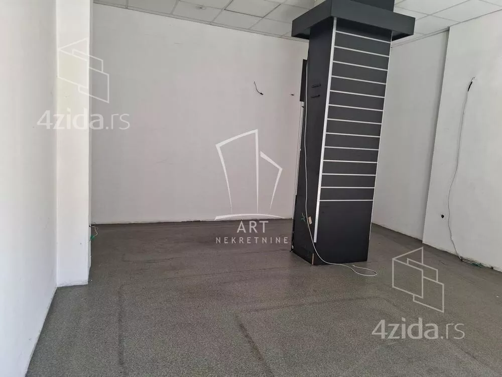 Lokal | 4zida