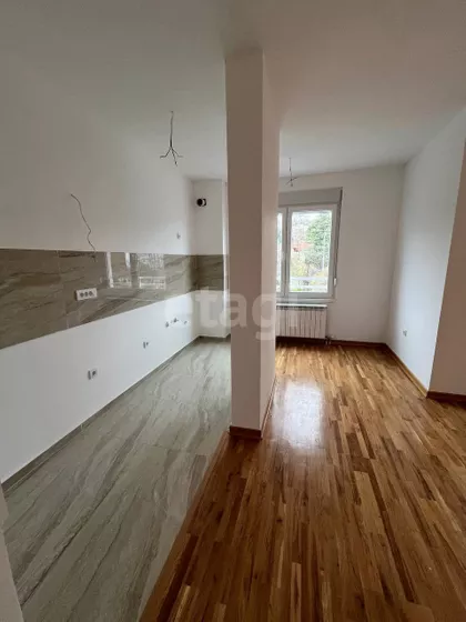 Kraljice Jelene | 4zida.rs