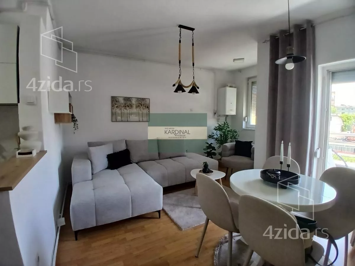 Garsonjera | 4zida