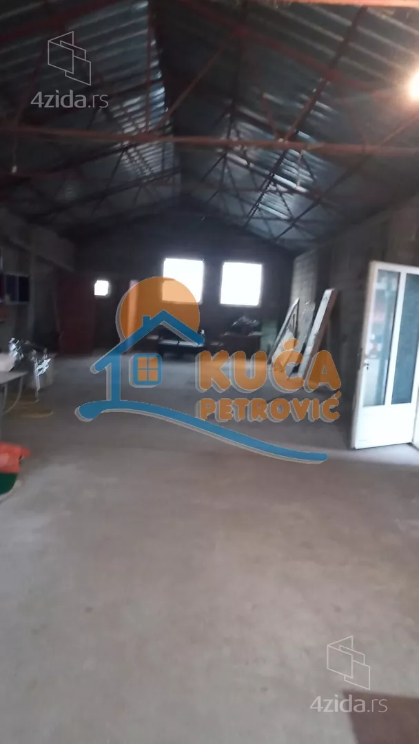 Lokal | 4zida