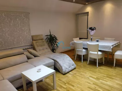 Vitezova Karađorđeve Zvezde | 4zida.rs