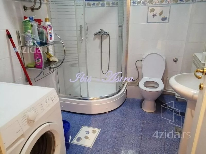 Četvoroiposoban stan | 4zida