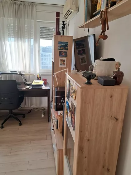 Albanske spomenice | 4zida.rs