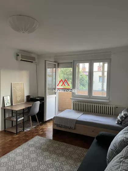 Nadežde Petrović | 4zida.rs