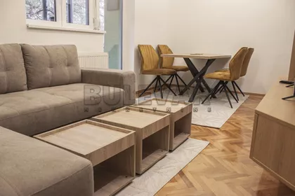 Milana Rakića | 4zida.rs