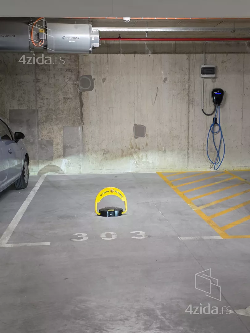 Parking | 4zida