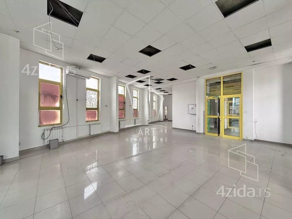 Lokal | 4zida