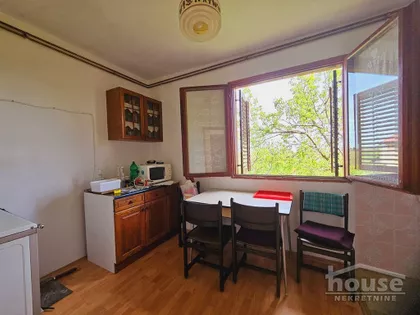 Banstol - Vikend Naselje | 4zida.rs