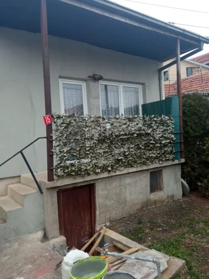 Crnogorska | 4zida.rs
