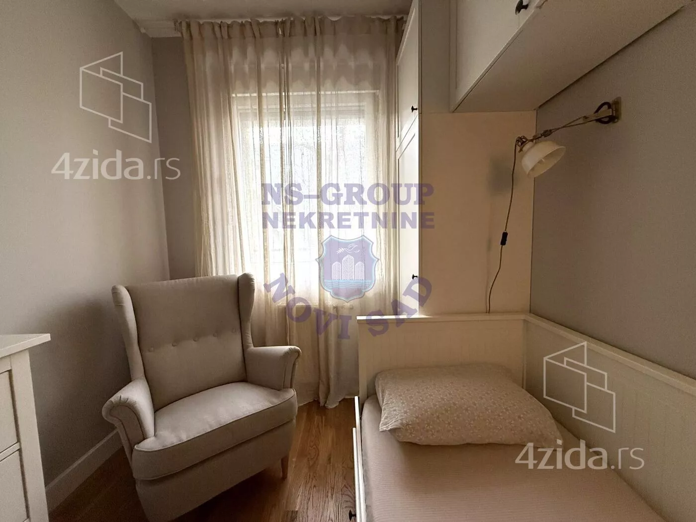 Jednoiposoban stan | 4zida