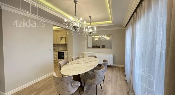 Petosoban stan | 4zida