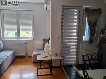 Vašarište | 4zida.rs