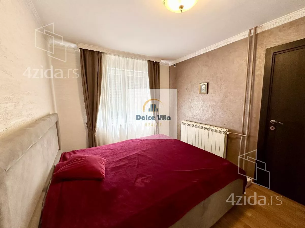 Šestosoban stan | 4zida