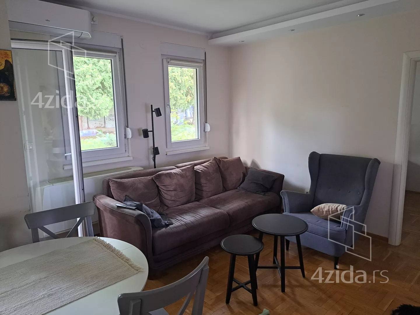 Dvoiposoban stan | 4zida