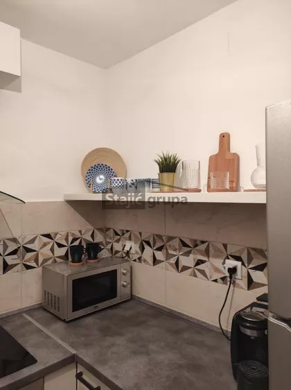 Vjekoslava Kovača | 4zida.rs