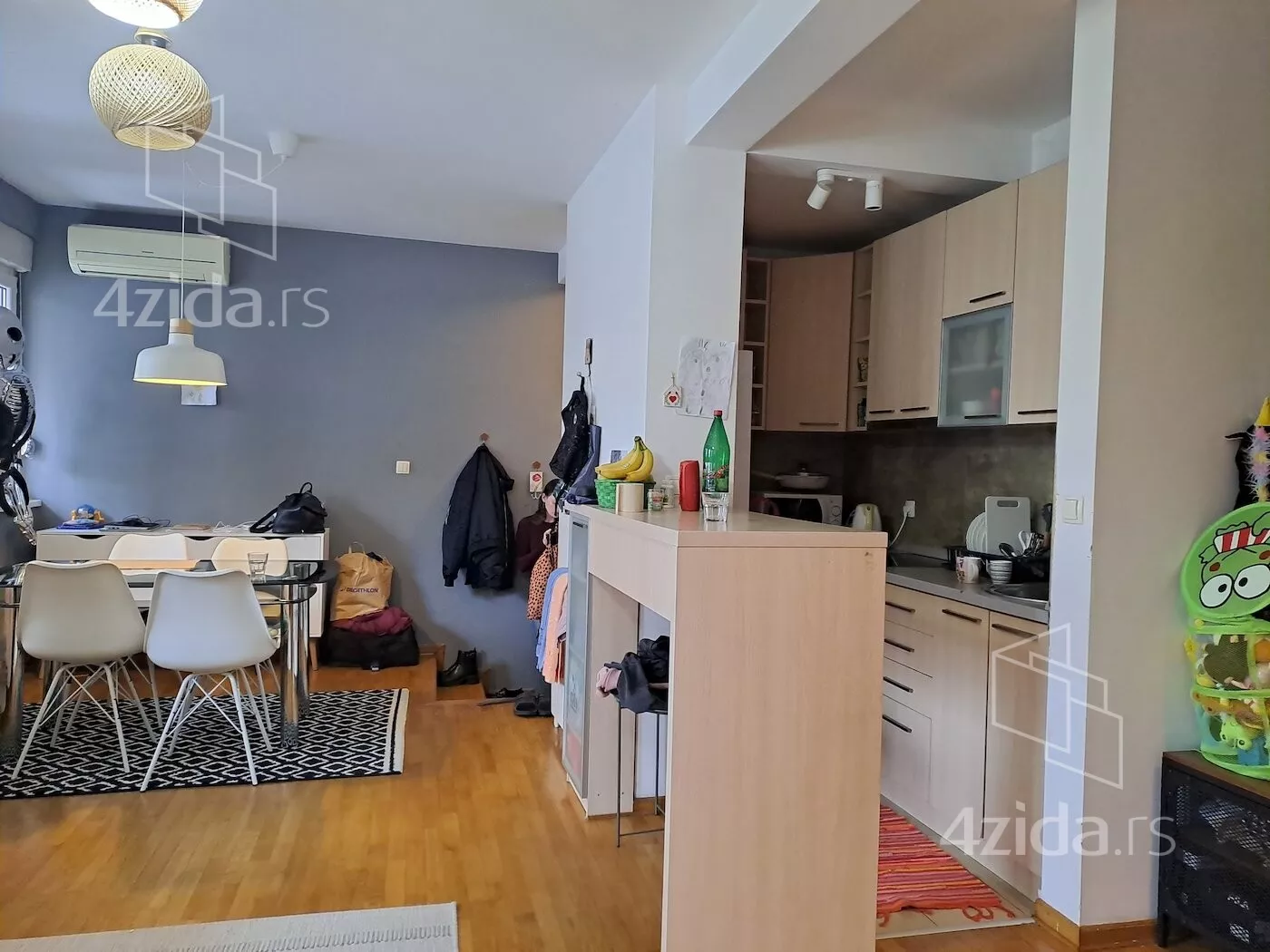 Jednoiposoban stan | 4zida