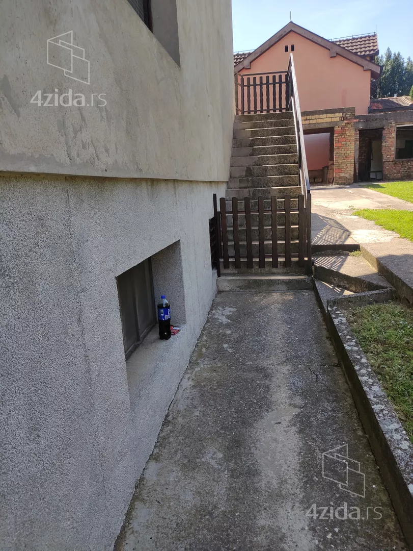 4-etažna kuća | 4zida