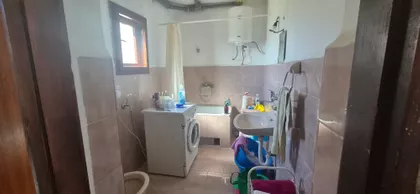 Okolne lokacije | 4zida.rs