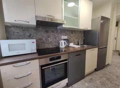 Balzakova | 4zida.rs