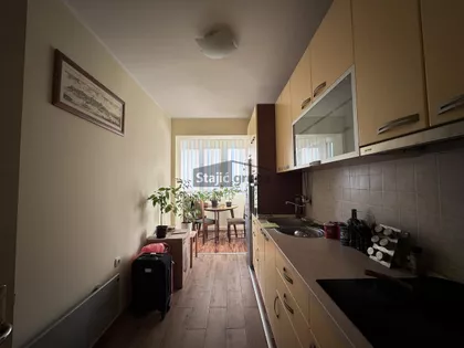 Dr Nika Miljanića | 4zida.rs