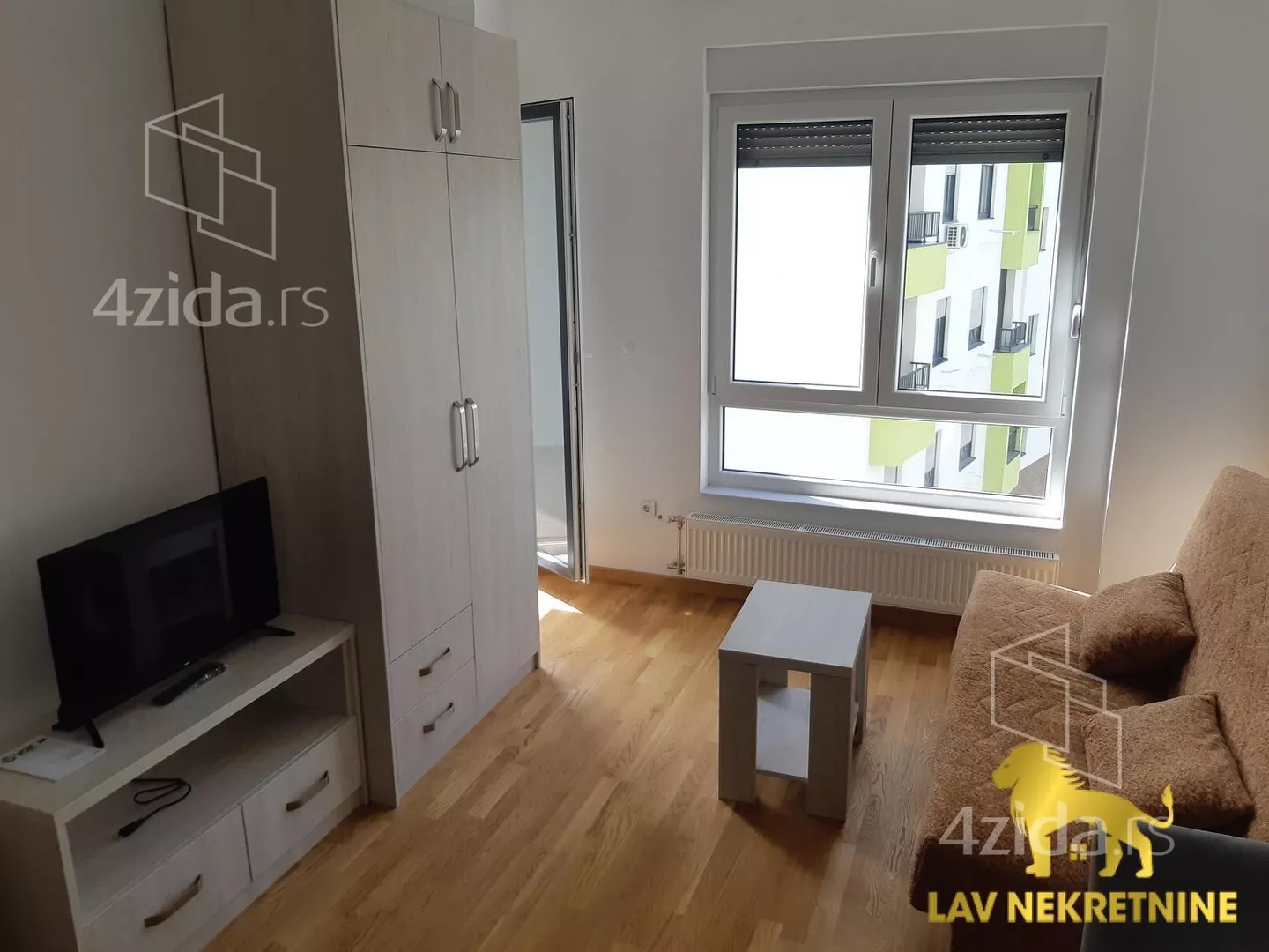 Jednoiposoban stan | 4zida