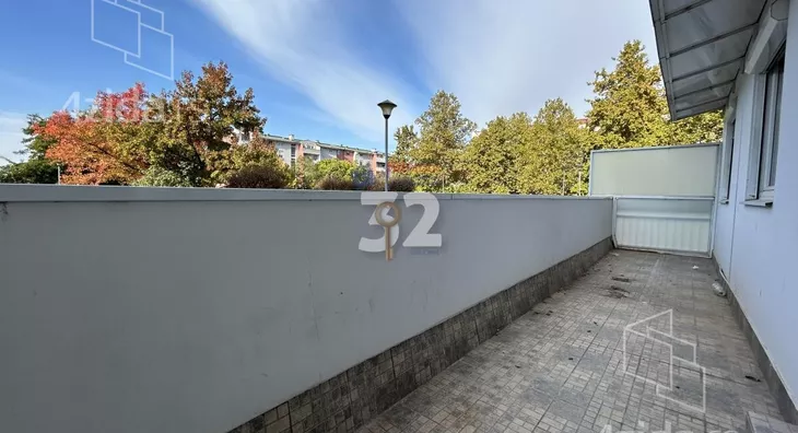 Četvoroiposoban stan | 4zida